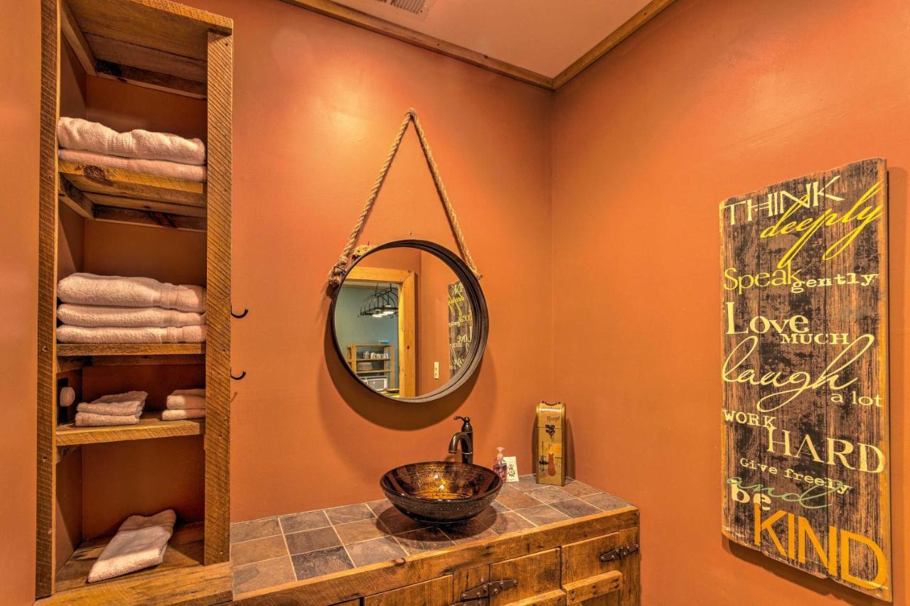 Pet-Friendly Blue Ridge, Cherokee Forest Retreat! Greeneville Exterior photo
