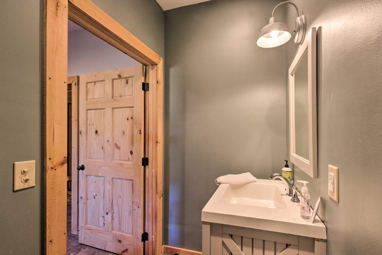 Pet-Friendly Blue Ridge, Cherokee Forest Retreat! Greeneville Exterior photo