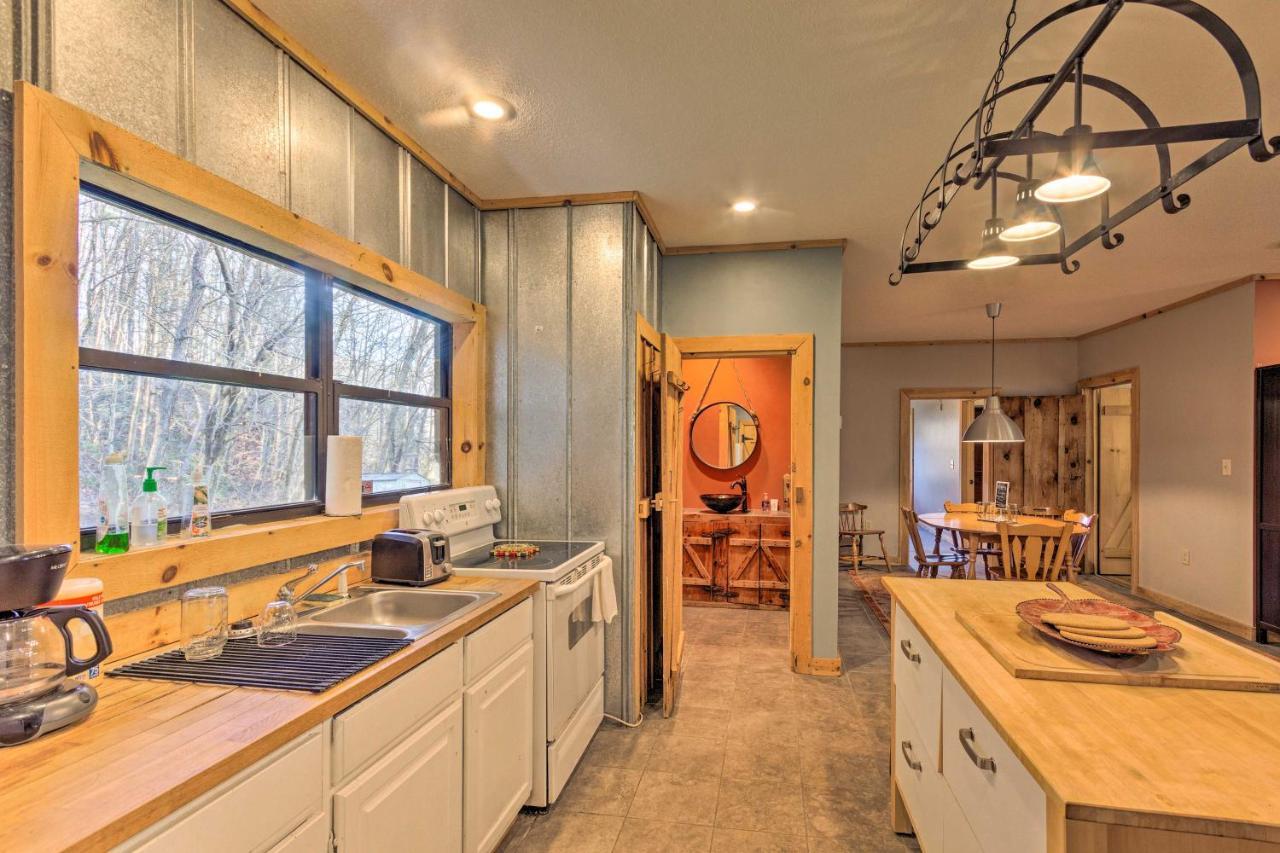 Pet-Friendly Blue Ridge, Cherokee Forest Retreat! Greeneville Exterior photo